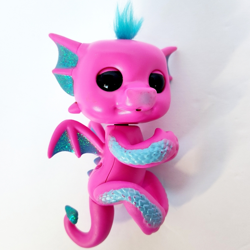 Fingerlings - Interactive Baby Dragon - Sandy (Pink with Blue Hair) By WowWee